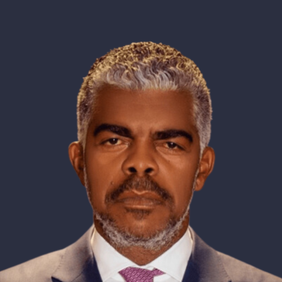 Ricardo Viegas D. Abreu.
